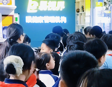 易視界門店火爆日常 易視界門店火爆日常